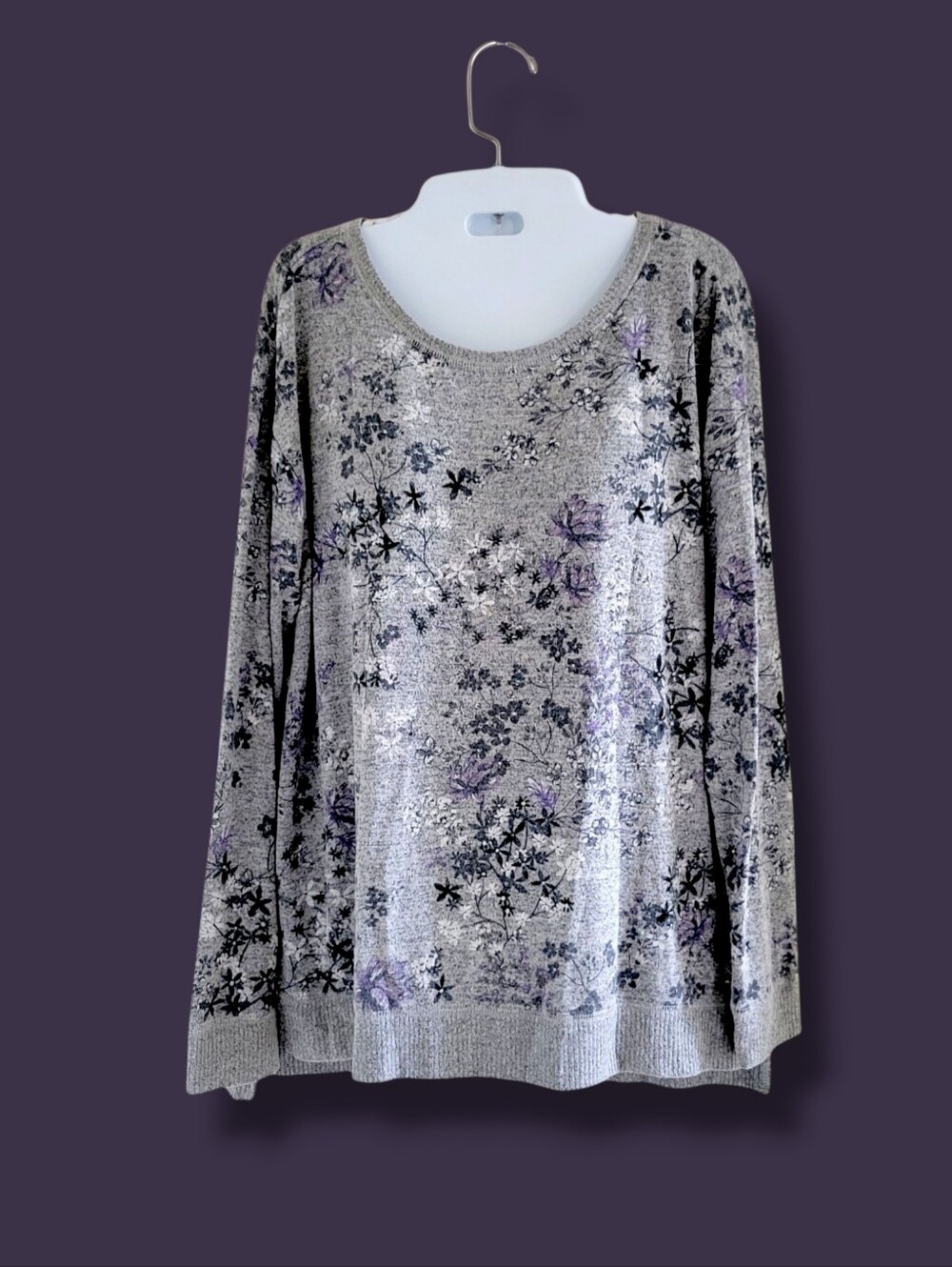 Liz Claiborne | Pretty Gray Floral Print Long Sleeve Knit Sweater (SIZE M)